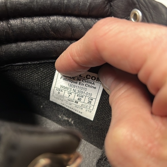 SOREL Women's Ainsley Conquest Waterproof Hiking Boot Size US9 - Picture 10 of 12